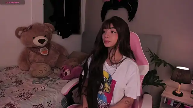 Snapshot of EmystarX chatting on 14, 7, 2026 EmystarX online show from 14, 7, 2026
