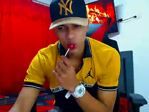 Snapshot of cristian_tayron1 chatting on 21, 6, 2026 cristian tayron1 online show from 21, 6, 2026