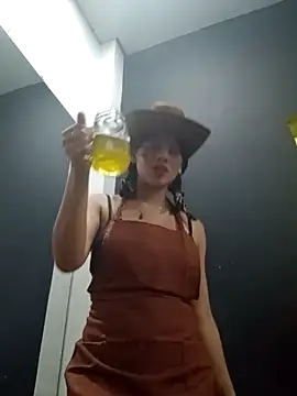 Julieth brown  online show from 25, 9, 2025