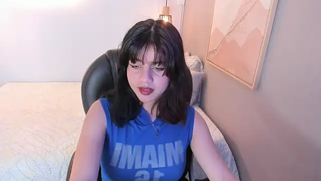 Julieth brown  online show from 13, 10, 2025