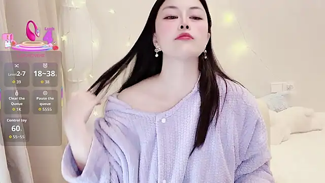 Snapshot of LuLu-Moon chatting on 24, 2, 2026 LuLu-Moon online show from 24, 2, 2026