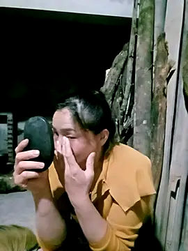 Snapshot of Maymay0033 chatting on 25, 11, 2025 Maymay0033 online show from 25, 11, 2025