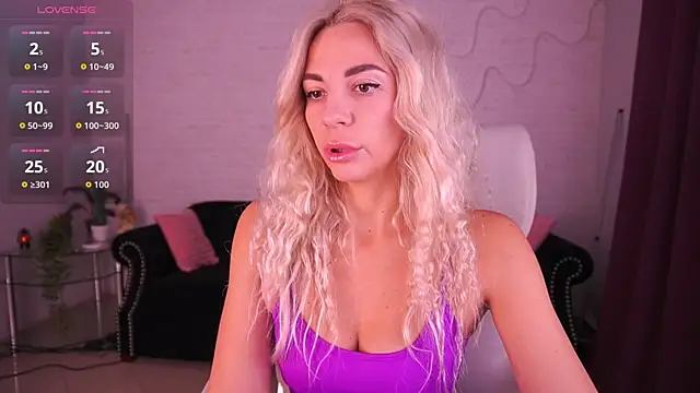 BellaRayyy online show from 16, 12, 2025