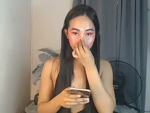 Snapshot of urblk_baby chatting on 25, 9, 2025 urblk baby online show from 25, 9, 2025