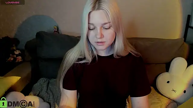Snapshot of Sylvia_Ortiz chatting on 4, 7, 2026 Sylvia Ortiz online show from 4, 7, 2026