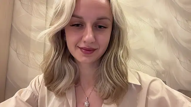 Snapshot of AdeleEverhart chatting on 30, 11, 2025 AdeleEverhart online show from 30, 11, 2025