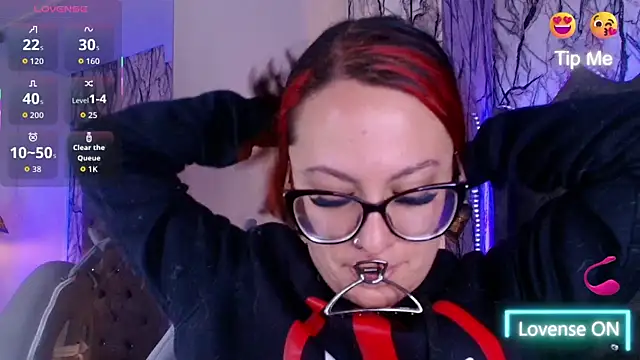 Zami Escobar of online show from 2, 4, 2026