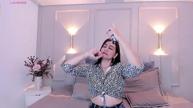 victoria bourne online show from 28, 2, 2026