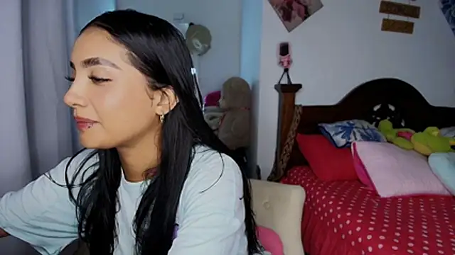 mia yireth online show from 25, 10, 2025