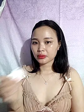 Snapshot of Lili_lovely chatting on 1, 10, 2025 Lili lovely online show from 1, 10, 2025