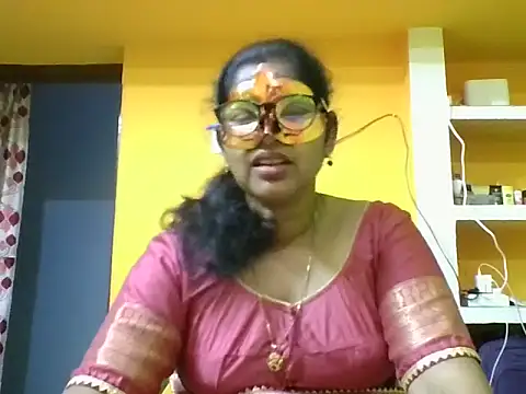 Snapshot of kavya1 chatting on 18, 9, 2025 kavya1 online show from 18, 9, 2025