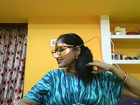 Snapshot of kavya1 chatting on 9, 10, 2025 kavya1 online show from 9, 10, 2025