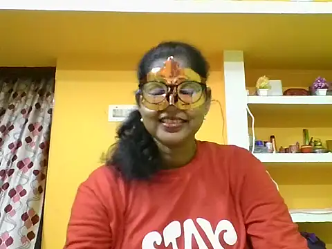 Snapshot of kavya1 chatting on 11, 10, 2025 kavya1 online show from 11, 10, 2025