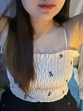 Snapshot of Hinne07 chatting on 23, 2, 2026 Hinne07 online show from 23, 2, 2026