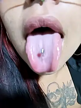 snow belle online show from 13, 9, 2025