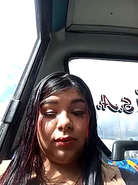 snow belle online show from 8, 10, 2025