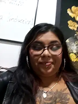 snow belle online show from 22, 10, 2025