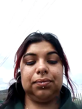 snow belle online show from 28, 10, 2025