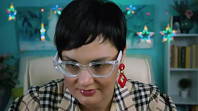 LauraDavidsons online show from 5, 11, 2025