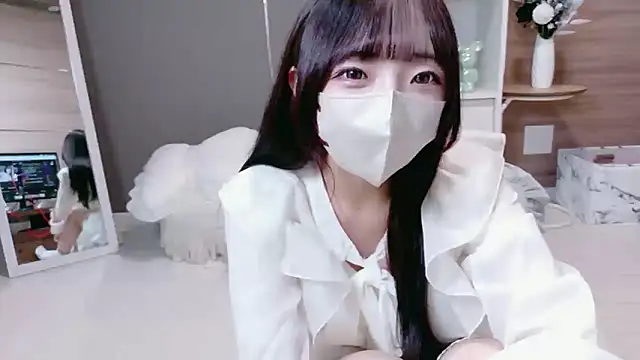 Snapshot of Mashiro-chan chatting on 12, 10, 2025 Mashiro-chan online show from 12, 10, 2025