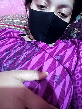 Lady-Queen5 online show from 19, 5, 2026
