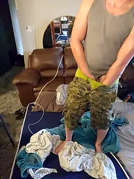 Bigloafy1 online show from 13, 9, 2025