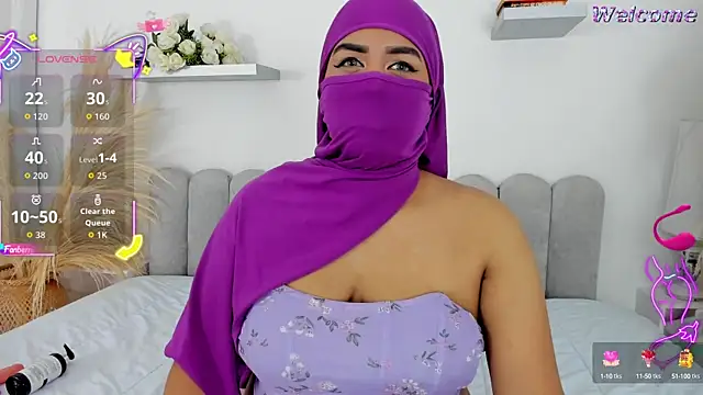 Snapshot of Kadira_ chatting on 2, 10, 2025 Kadira online show from 2, 10, 2025