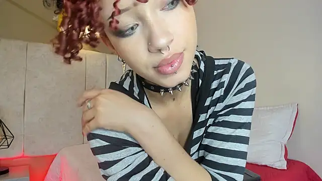 Snapshot of EmiilyWillss chatting on 18, 9, 2025 EmiilyWillss online show from 18, 9, 2025