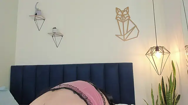 sophieturner mg online show from 28, 11, 2025