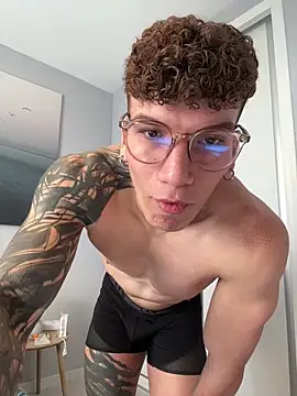 estebandi do online show from 27, 2, 2026