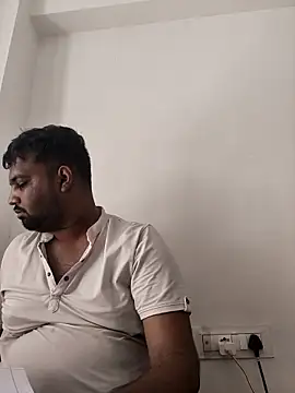 vinay smalldick online show from 15, 4, 2026