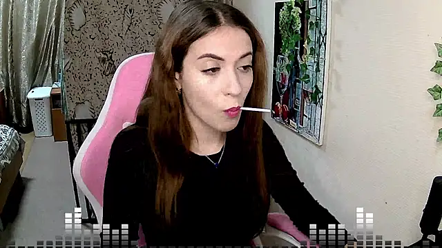 Snapshot of mona_fly chatting on 26, 9, 2025 mona fly online show from 26, 9, 2025