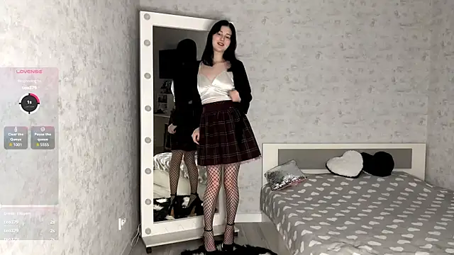 Snapshot of FakeLamb chatting on 22, 11, 2025 FakeLamb online show from 22, 11, 2025