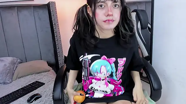 Miyu Komori online show from 14, 2, 2026