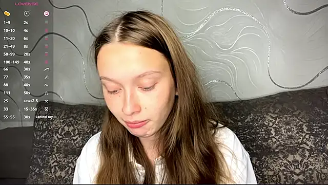 Snapshot of CharlynDini chatting on 3, 10, 2025 CharlynDini online show from 3, 10, 2025