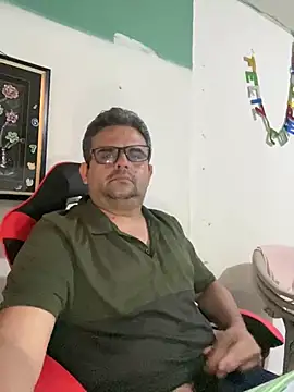 Snapshot of Katracho6969 chatting on 14, 2, 2026 Katracho6969 online show from 14, 2, 2026