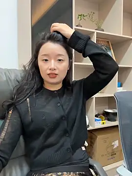 Snapshot of Qiqi-0088 chatting on 12, 10, 2025 Qiqi-0088 online show from 12, 10, 2025