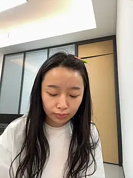 Snapshot of Qiqi-0088 chatting on 15, 10, 2025 Qiqi-0088 online show from 15, 10, 2025