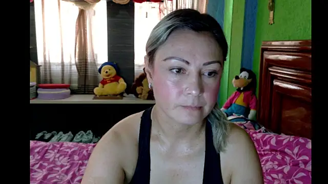 Snapshot of _Charlize_theron_ chatting on 18, 4, 2026 Charlize theron online show from 18, 4, 2026