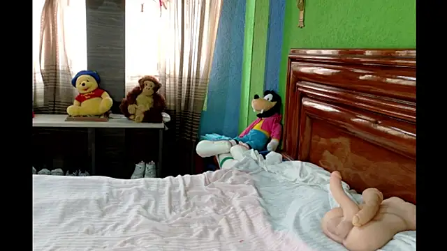 Snapshot of _Charlize_theron_ chatting on 27, 4, 2026 Charlize theron online show from 27, 4, 2026