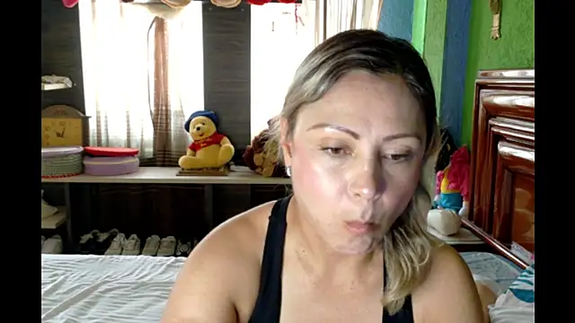 Snapshot of _Charlize_theron_ chatting on 20, 5, 2026 Charlize theron online show from 20, 5, 2026