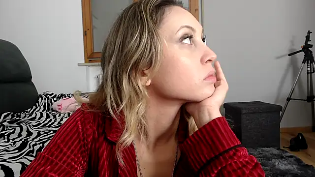 L Sofia online show from 5, 11, 2025