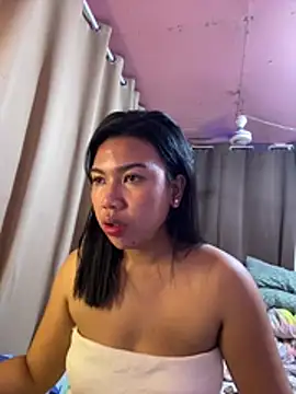 Snapshot of aniya_04 chatting on 8, 7, 2026 aniya 04 online show from 8, 7, 2026