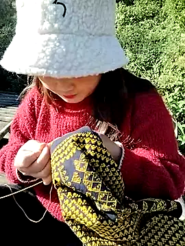 lusy-000 online show from 26, 11, 2025