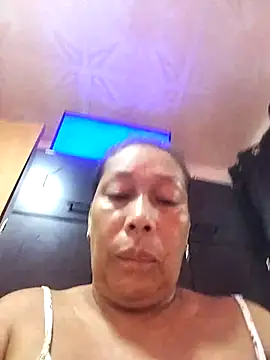 Naomi-Mature online show from 14, 11, 2025