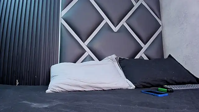 Snapshot of maximiliano_jam chatting on 15, 10, 2025 maximiliano jam online show from 15, 10, 2025