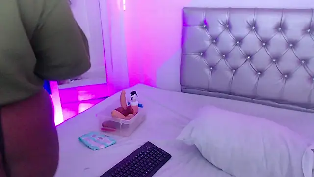 ebony NeighborMoans online show from 2, 10, 2025