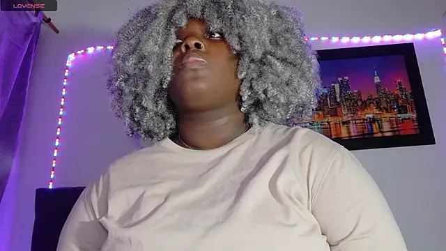 Snapshot of ebony_NeighborMoans chatting on 25, 4, 2026 ebony NeighborMoans online show from 25, 4, 2026