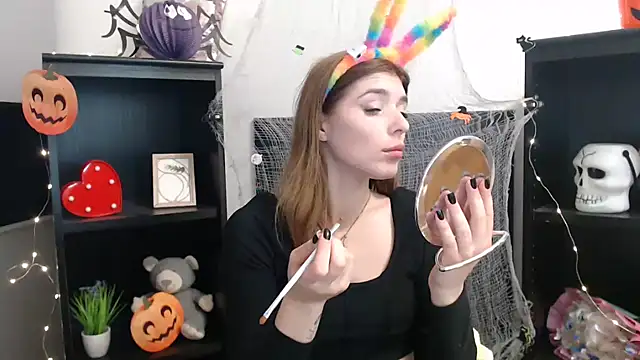 JuiceLips   online show from 31, 10, 2025