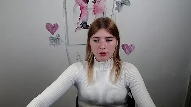 JuiceLips   online show from 14, 12, 2025